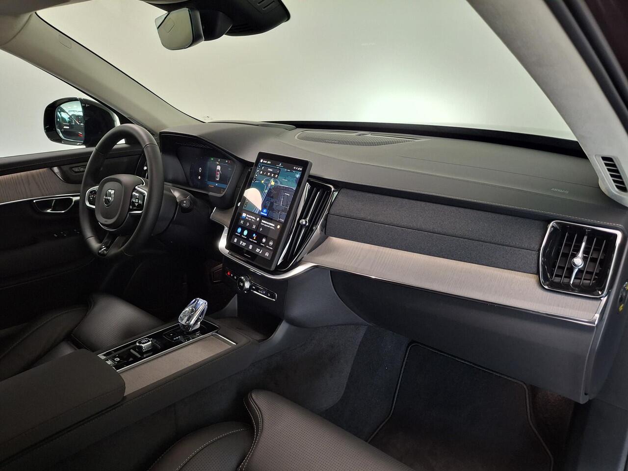 Volvo XC90 Ultra T8 Plug in Hybride 455 PK | Actieve luchtvering | Geventileerde/verwarmde voorstoelen | 360° Camera