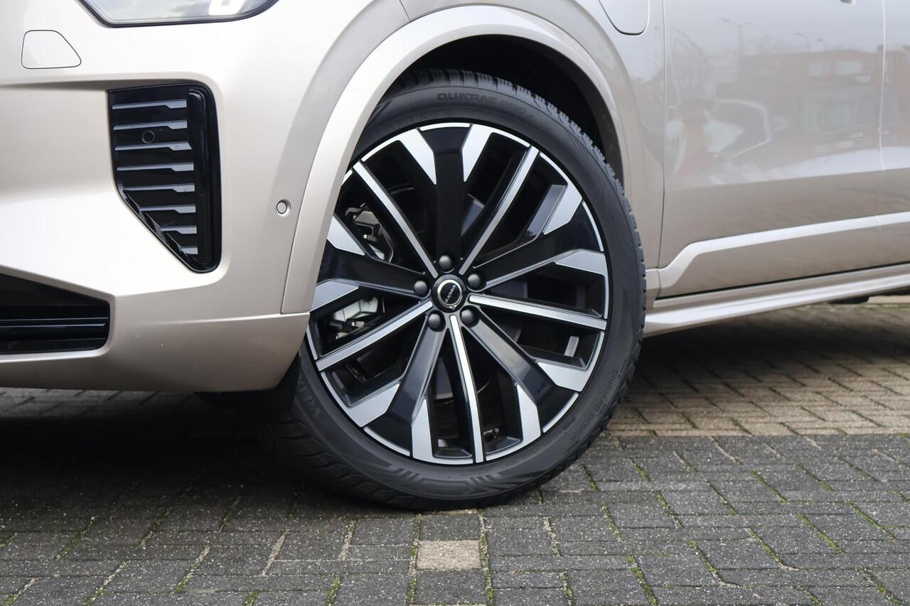 Volvo XC90 T8 Plug-in hybrid AWD Ultra Dark | Luchtvering | Bowers & Wilkins | Geventileerd leder | Trekhaak elektr.