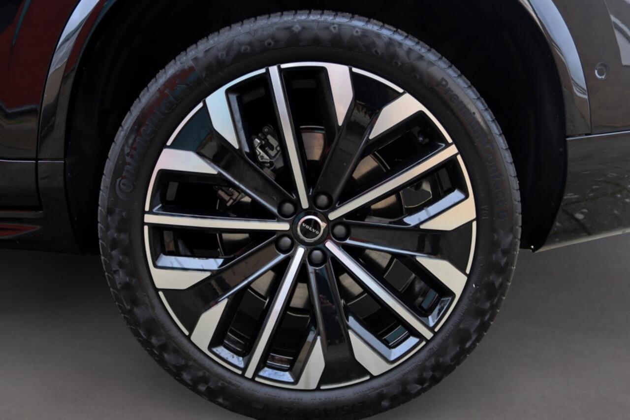 Volvo XC90 Ultra Dark MY26 Recharge Plug-In Hybrid AWD Pano l HUD l Leder l