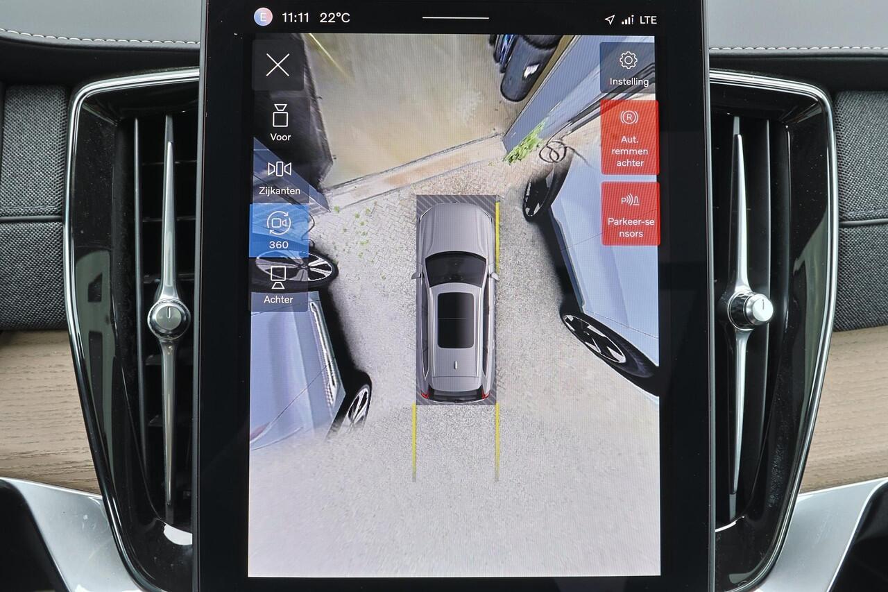 Volvo XC90 T8 Recharge AWD Plus Dark - Panorama/schuifdak - IntelliSafe Assist & Surround - 360º Camera - Harman/Kardon audio - Verwarmde voorstoelen, stuur & achterbank - Parkeersensoren voor & achter - Elektr. bedienb. voorstoelen met geheugen - Draadloze tel. lad