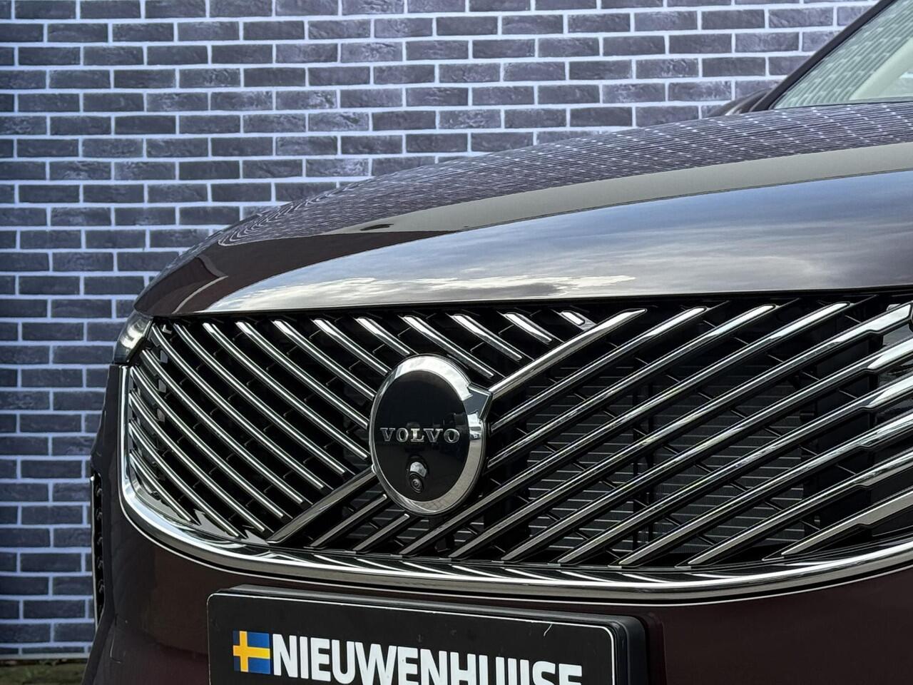 Volvo XC90 2.0 T8 Plug-in hybrid AWD Ultra Bright | Luchtvering | Bowers & Wilkins | 22'' | Gelaagd glas | Massage | Stoel koeling + verwarming | Panorama Schuifdak |