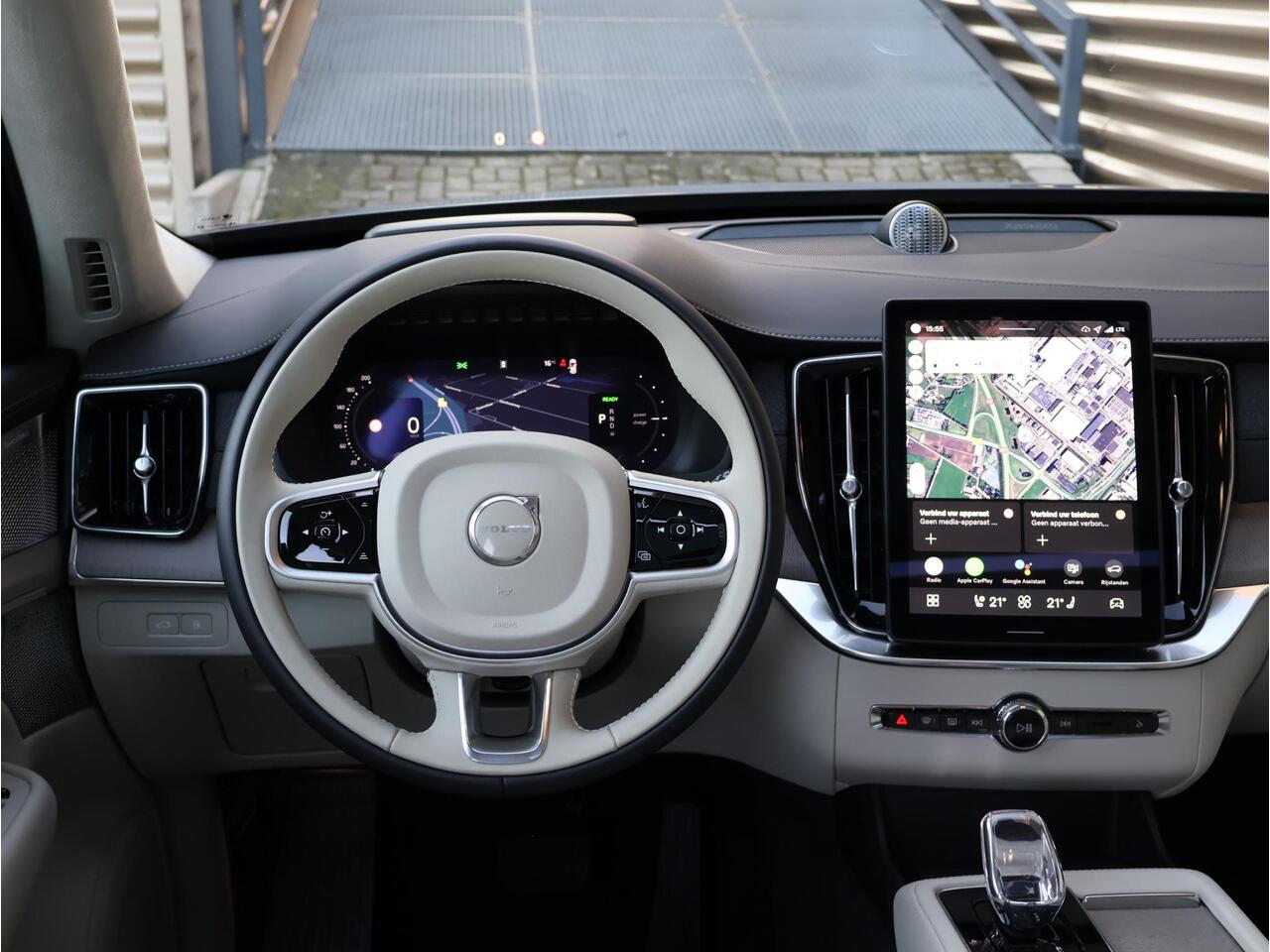 Volvo XC90 T8 Plug-in hybrid AWD Ultra Dark Exec. Ed. | FULL OPTION | Luchtvering | Bowers & Wilkins | Gelaagd glas