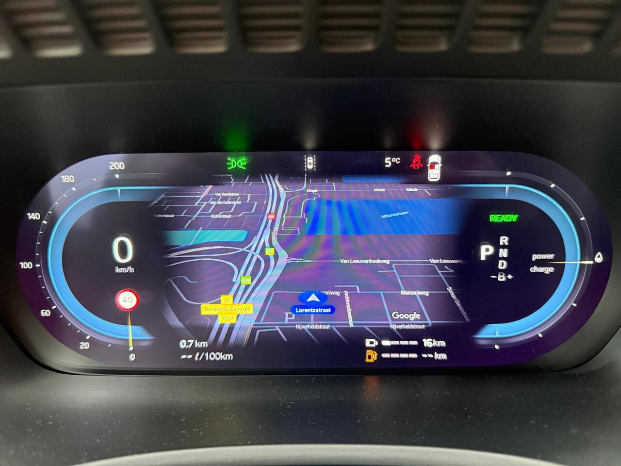 Volvo XC90 2.0 T8 Plug-in hybrid AWD Plus Bright | Extra getint glas | 360 graden camera | Stoelverwarming |