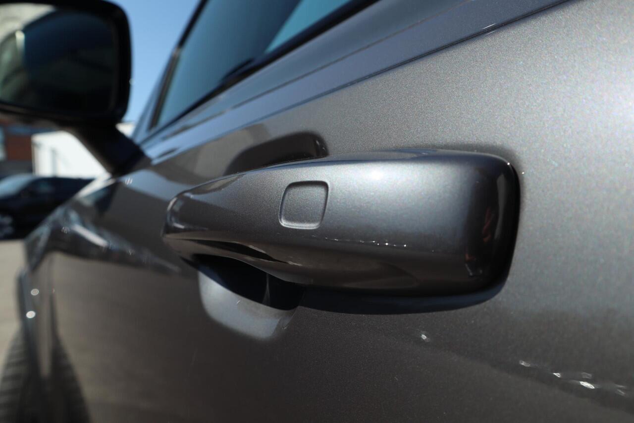 Volvo XC90 2.0 T8 Recharge AWD Ultimate Dark | Luchtvering | B&W Audio | 22"