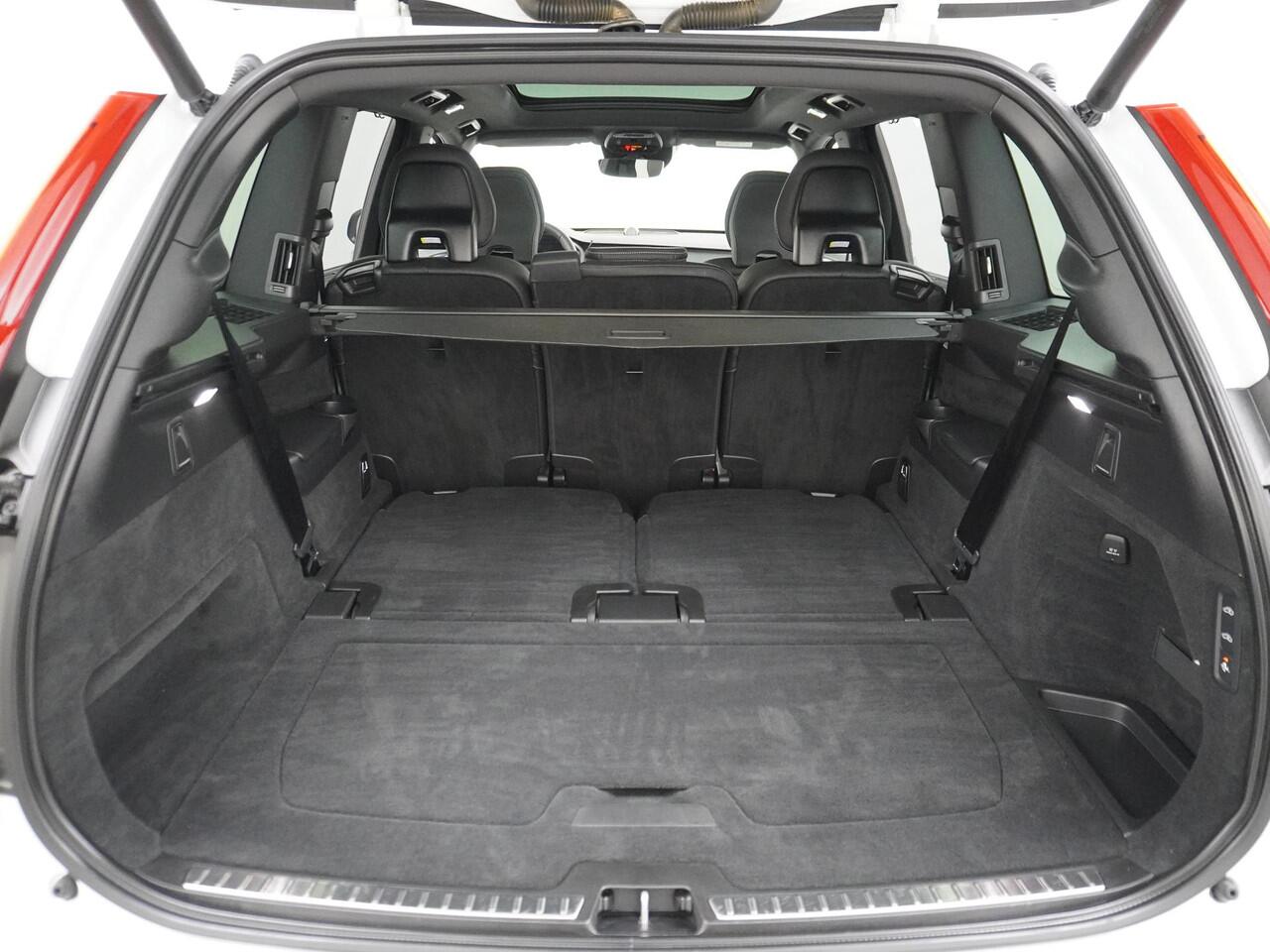 Volvo XC90 2.0 T8 Recharge AWD Ultimate Dark Long Range/Luchtvering/Bowers&Wilkins etc.