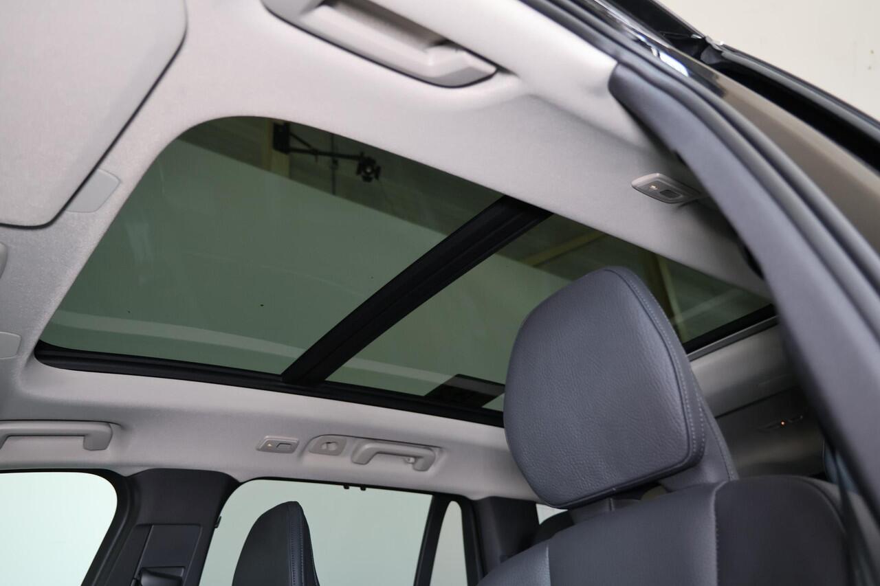 Volvo XC90 T8 Recharge AWD Plus Bright - Panorama/schuifdak - IntelliSafe Assist & Surround - 360º Camera - Harman/Kardon audio - Adaptieve LED koplampen - Verwarmde voorstoelen, stuur & achterbank - Parkeersensoren voor & achter - Elektr. bedienb. voorstoelen met g