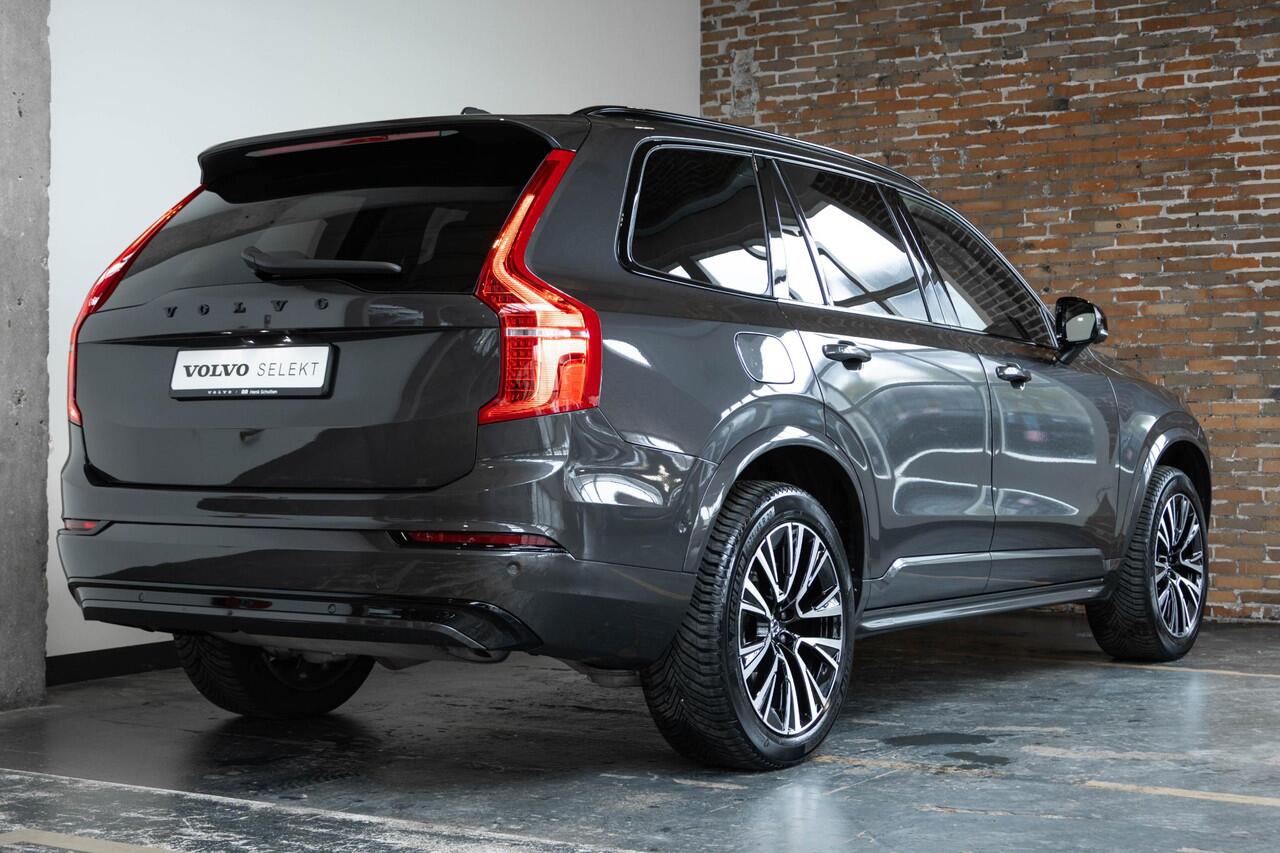 Volvo XC90 T8 Recharge AWD Ultimate Dark | Wegklapbare trekhaak | 360 Graden Camera | Getint Glas Achter | Luchtvering | Adaptieve Cruise Control | Verwarmbare Voorstoelen | Dodehoekdetectie Met Correctie | Panorama Dak | Rijstrooksensor Met Correctie | Navigatiesys