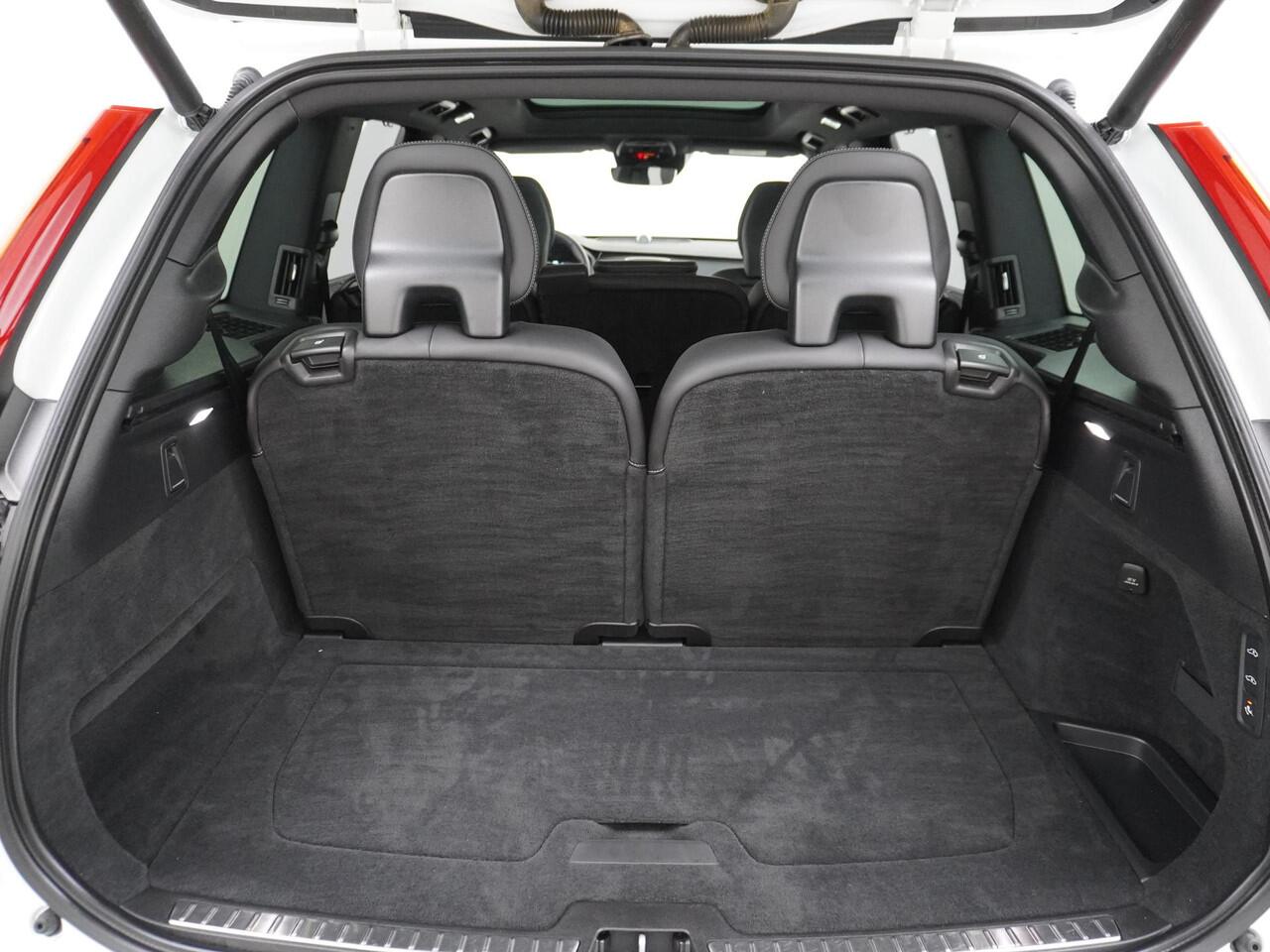 Volvo XC90 2.0 T8 Recharge AWD Ultimate Dark Long Range/Luchtvering/Bowers&Wilkins etc.