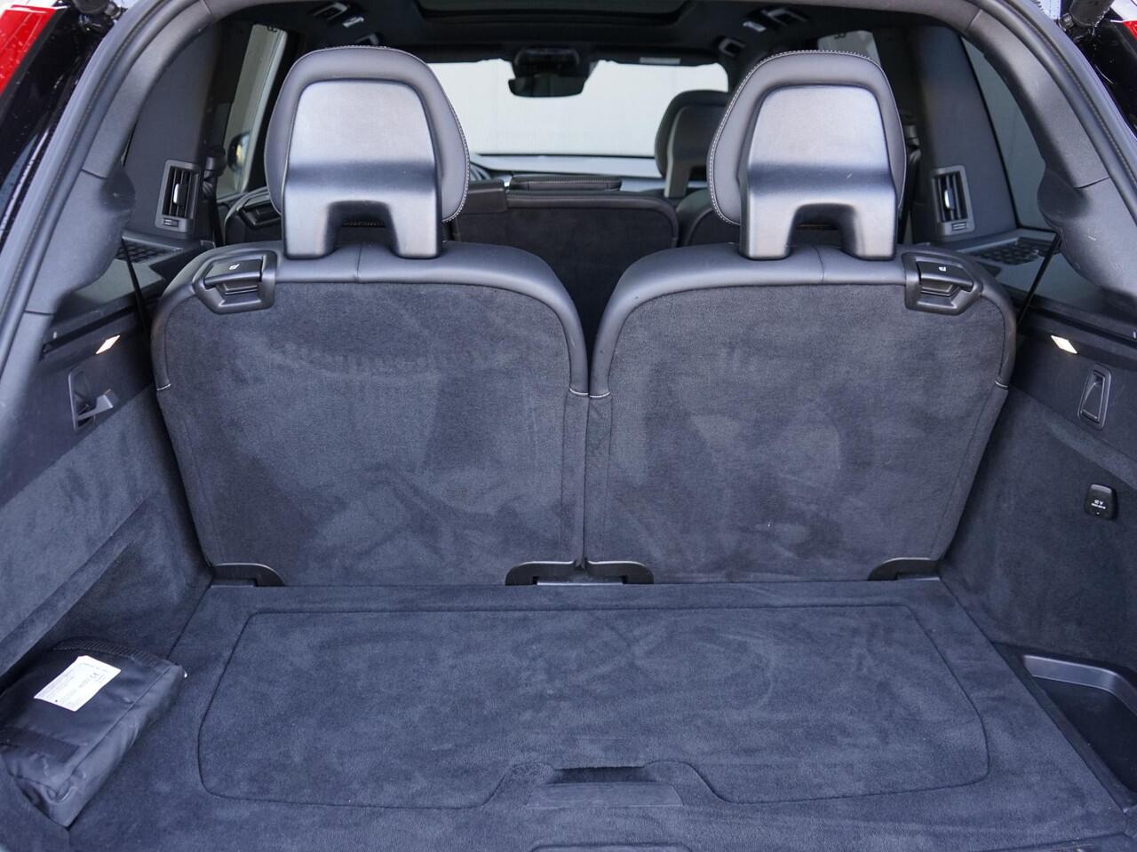 Volvo XC90 2.0 T8 Recharge AWD R-Design 1e Eig / Dealeronderh. / Trekhaak / Panoramadak / 360 camera / Ambienteverlichting / Stoelverwarming voor en achter