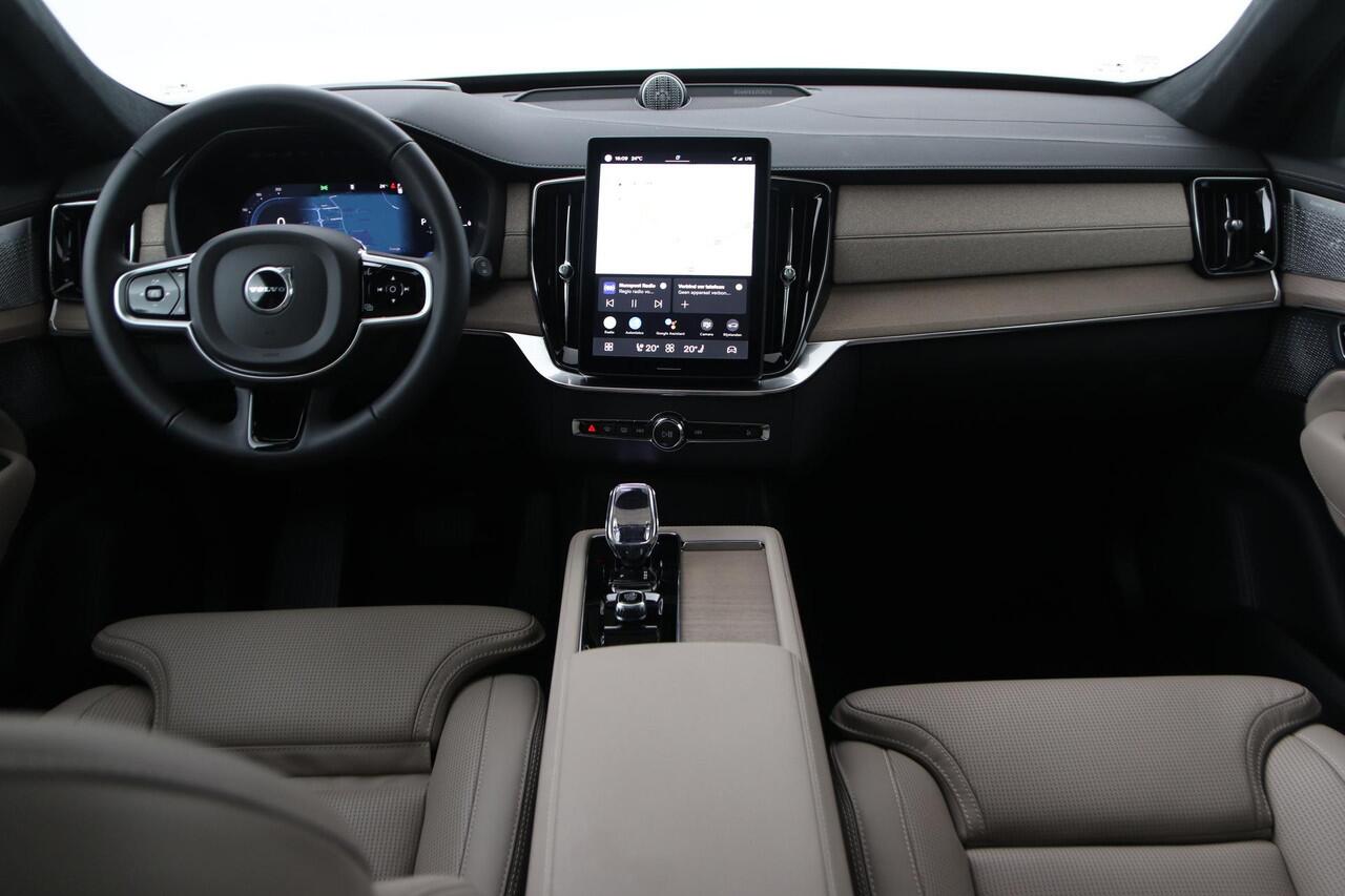 Volvo XC90 T8 Plug-in hybrid Ultra Dark | FACELIFT | Bowers&Wilkins | Massage+Ventilatie | Trekhaak | 22 Inch | Panoramadak | Head-Up | 360 Camera