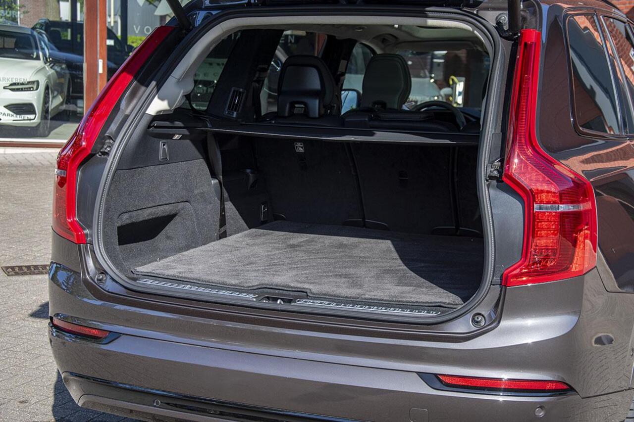 Volvo XC90 2.0 T8 PLUG-IN HYBRID AWD ULTRA DARK