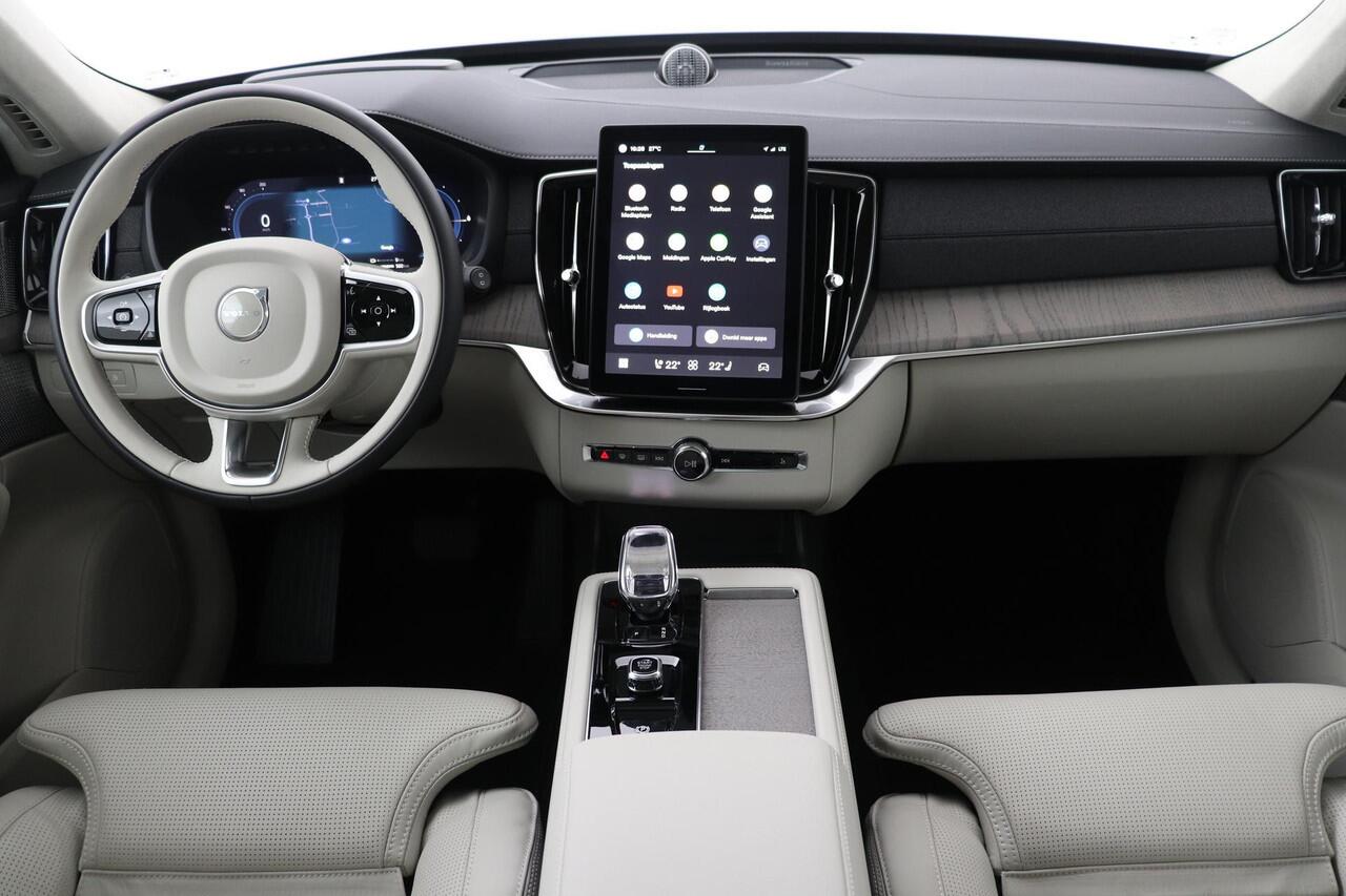 Volvo XC90 T8 Plug-in hybrid Ultra Dark | Cardamom | FACELIFT | Bowers&Wilkins | Massage+Ventilatie | Trekhaak | 22 Inch | Panoramadak | Head-Up |