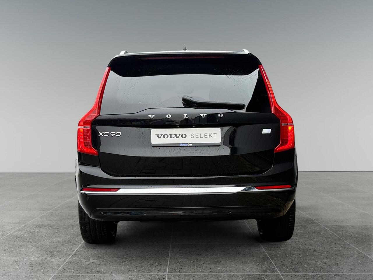 Volvo XC90 2.0 T8 Plug-in hybrid AWD Plus Bright | Extra getint glas | 360 graden camera | Stoelverwarming |
