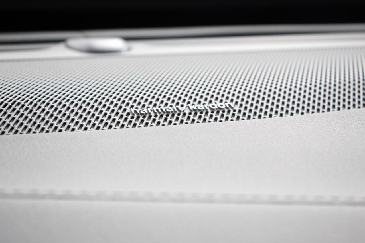 Volvo XC90 2.0 T8 Recharge AWD Ultimate Dark Leder Panorama-schuifdak Navigatie Harman Kardon Elektrisch bedienbare achterklep Camera