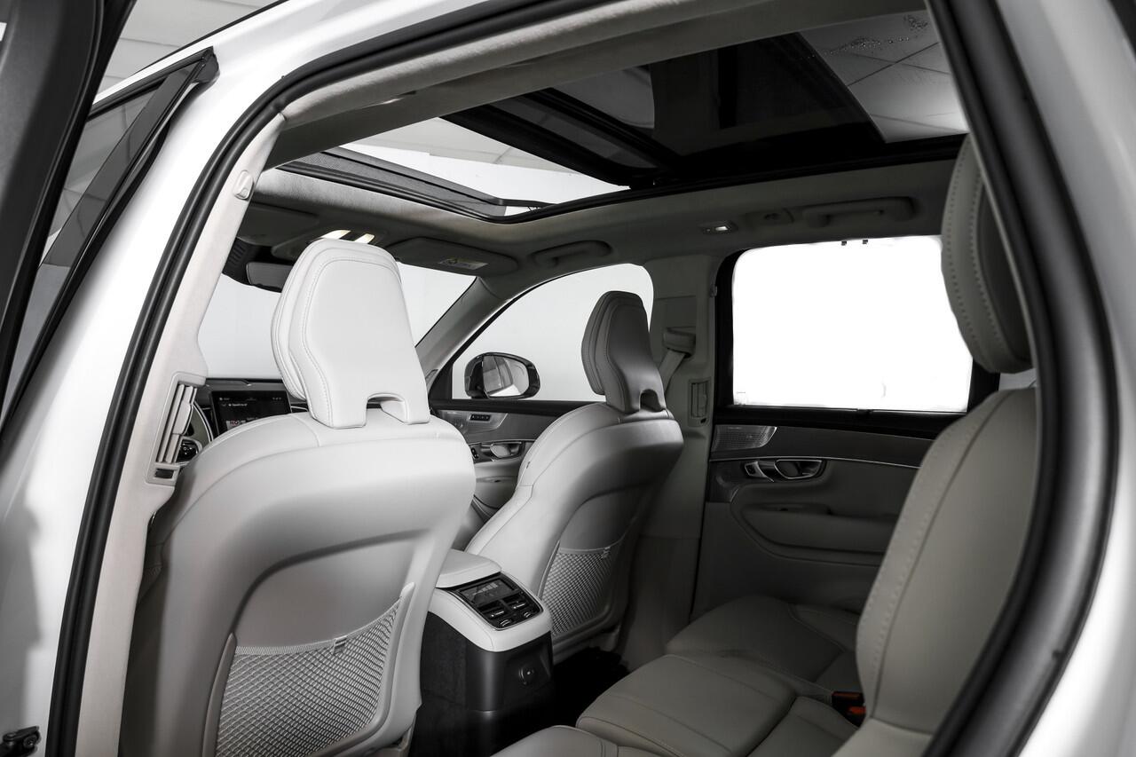 Volvo XC90 2.0 T8 Plug-in hybrid AWD Ultra Dark - Facelift | Leder Pakket | S/K-Panodak | Luchtvering | Bowers & Wilkins | Elek. Stoel-+massage+verwarming & Ventilatie | Head-Up | Adapt. Cruise | 360 Camera | Google +App. Connect | 22" Diamond Cut | 7772