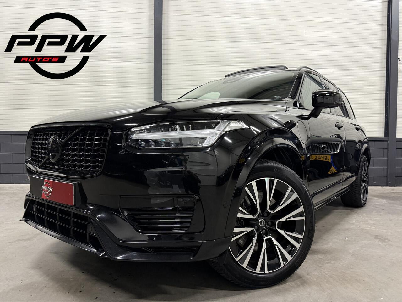 Volvo XC90 T8 Recharge AWD Ultimate Dark PANO/LUCHTVERING/HEAD-UP/H&K/MASSAGE+VENTILATIE/360CAMERA/ACC/PILOT-ASSIST/CRYSTAL-POOK/20"/BLACK-OPTIC/RECENT OH BEURT GEHAD BIJ VOLVO