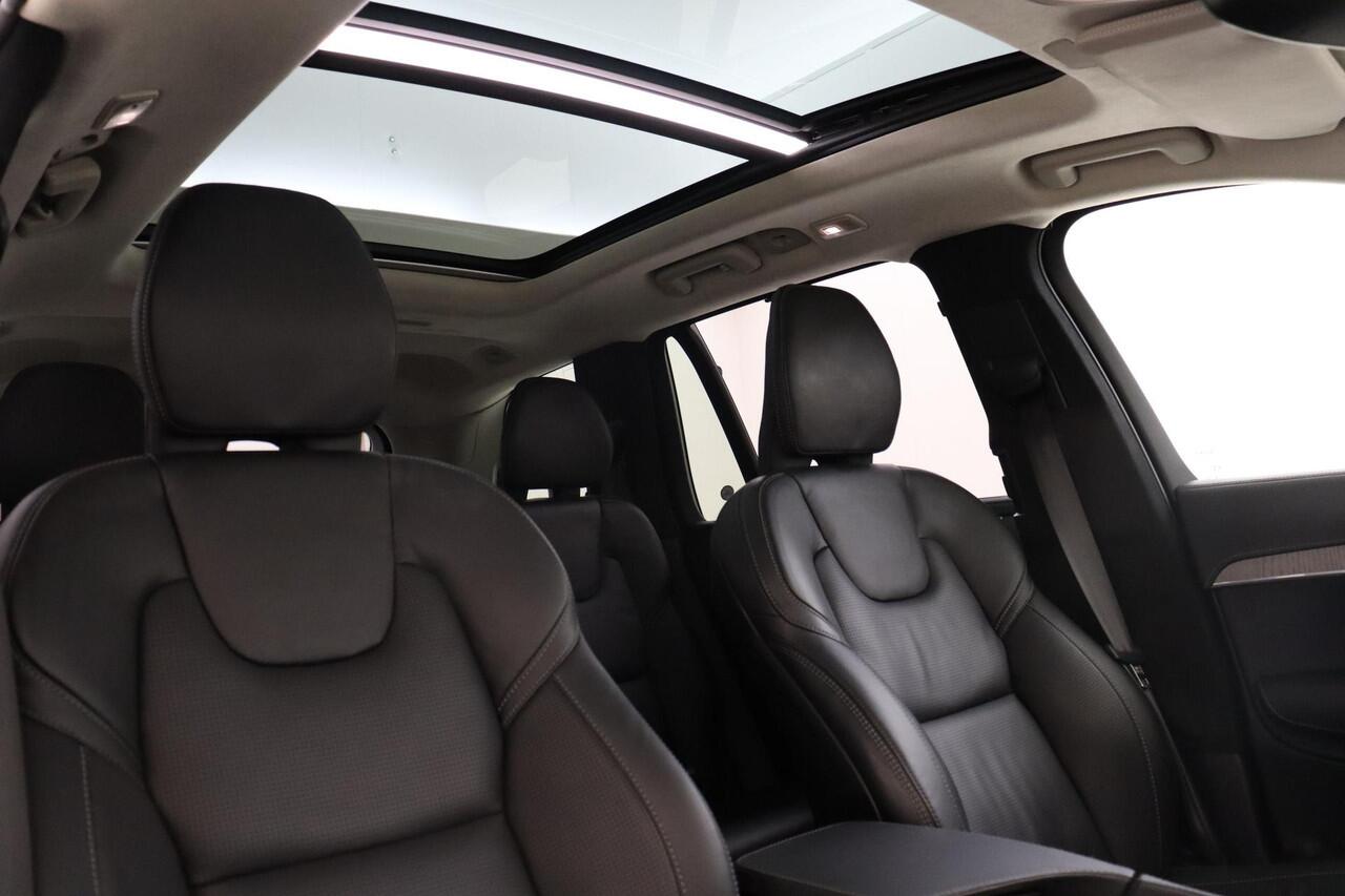 Volvo XC90 T8 PLUG-IN HYBRID AWD ULTRA DARK *FULL OPTIONS!* -PANO.DAK|BOWERS&WILKINS|TREKHAAK|LUCHTVERING|360°CAM|STANDKACHEL|GEVENT.LEDER+MASSAGE