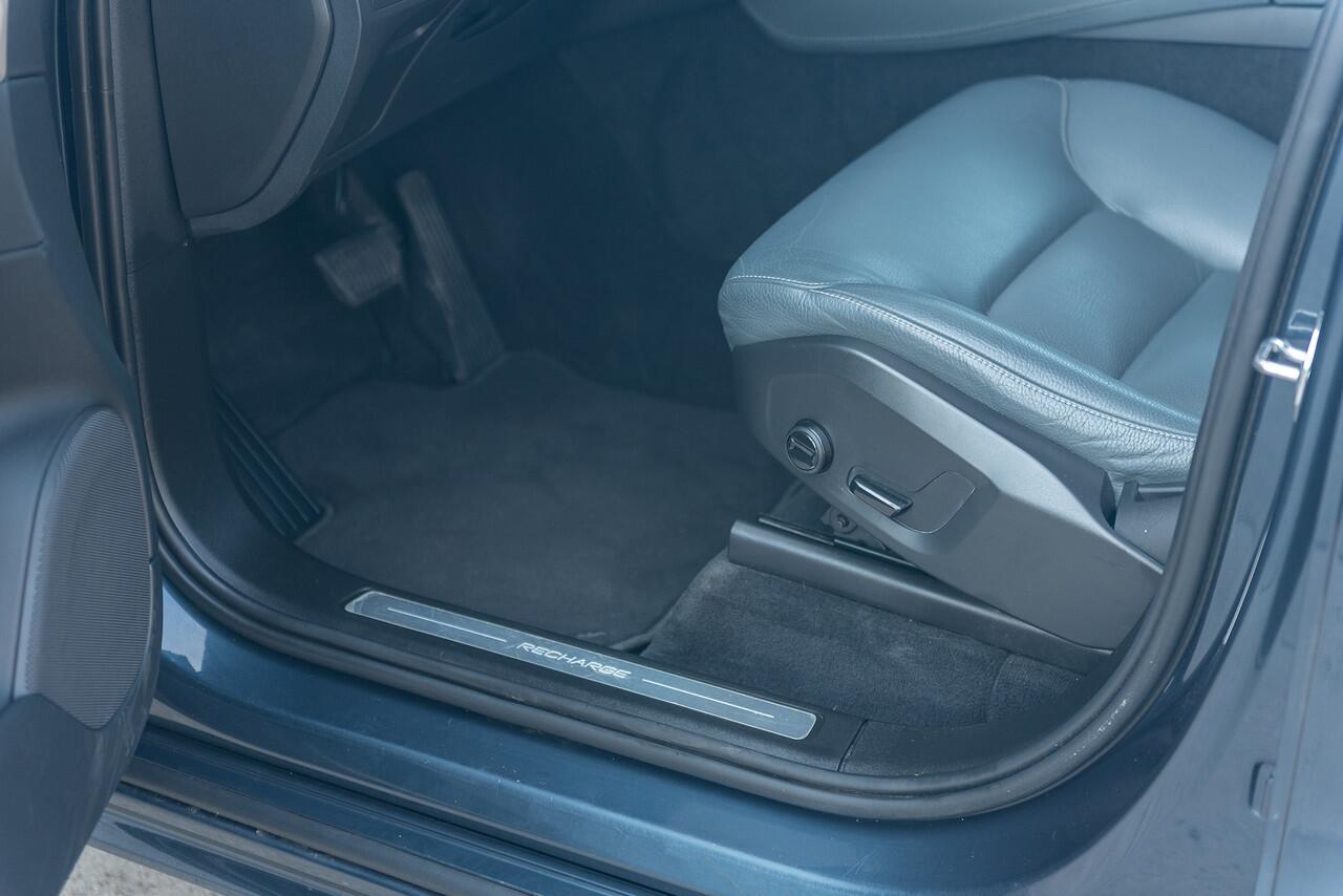 Volvo XC90 T8 Aut. Inscription ACC Leder Trekhaak 390pk