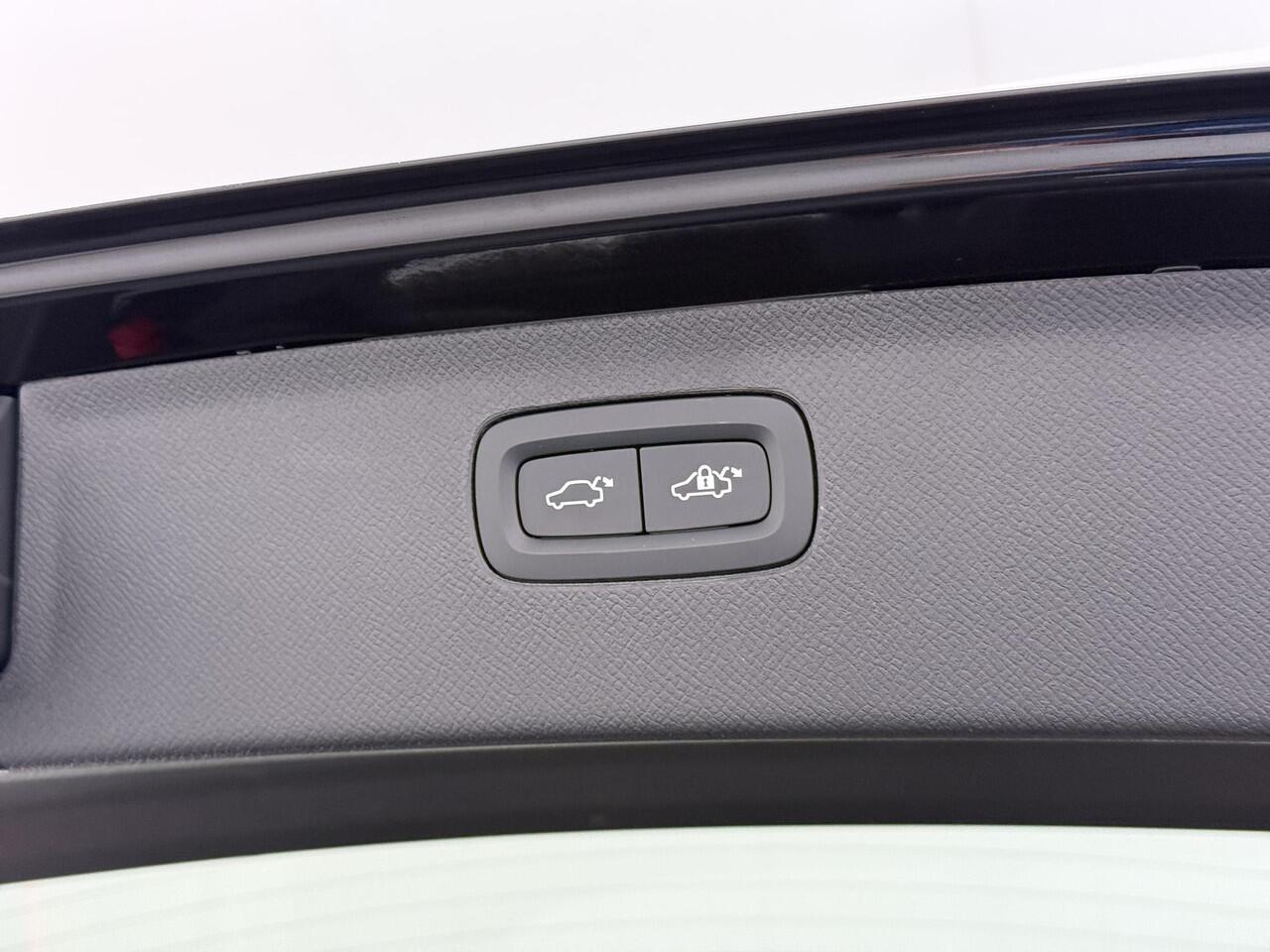 Volvo XC90 2.0 T8 Recharge AWD R-Design Luchtvering/Panodak/HeadUp etc.